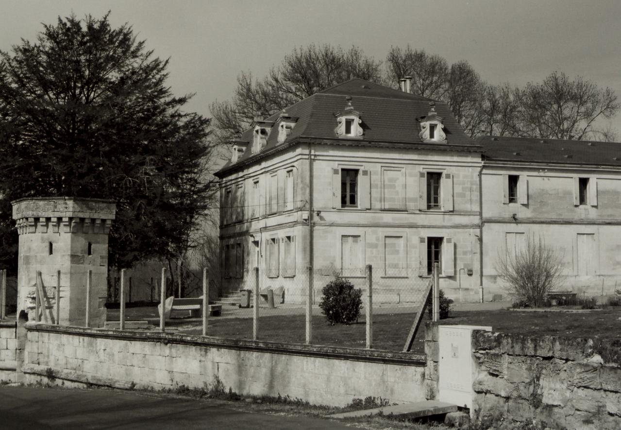 Les Eglisottes, la Tour Blanche