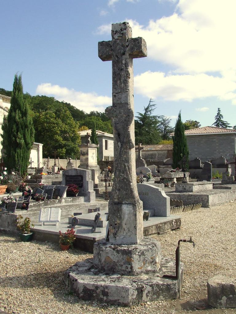 la Rivière, la croix du cimetière