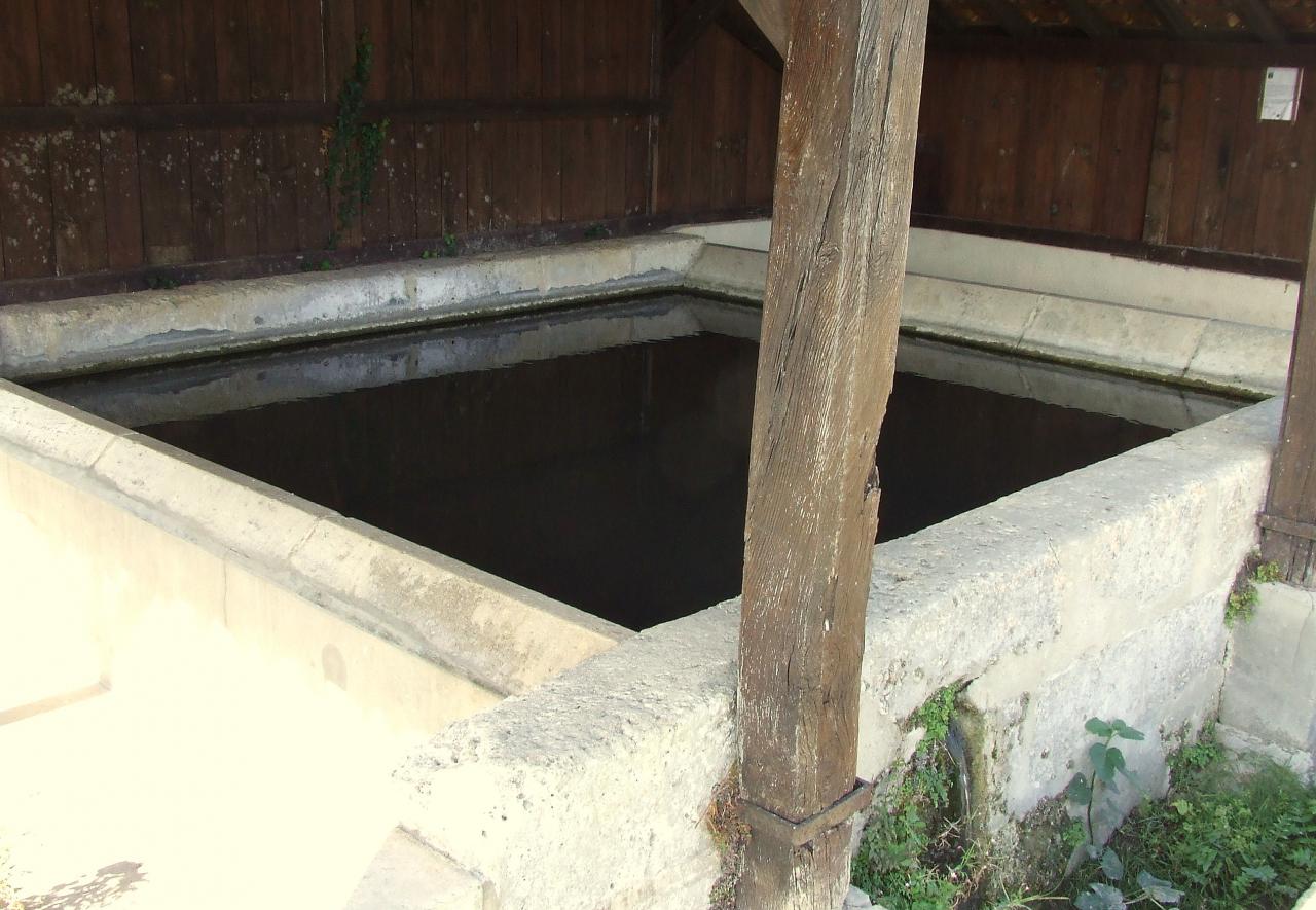 la Rivière, un lavoir