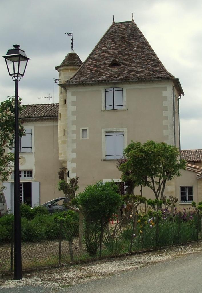 Lugon-et-l'Ile-du-Carney, le château Carney au lieu-dit la Chapelle