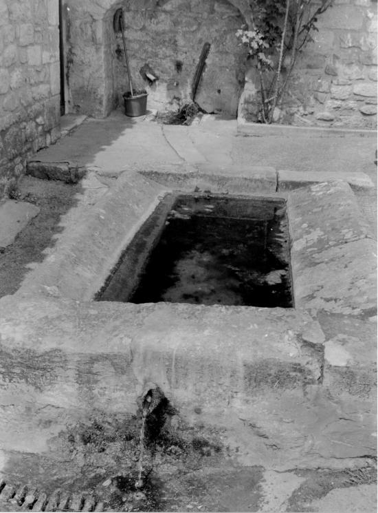 La Roque-Gageac, un petit lavoir.