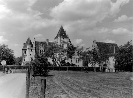 Les Milandes, vue générale du château.