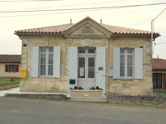 Guillac, l'ancienne mairie,