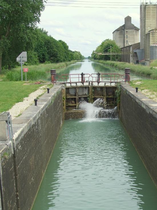 Migennes, l'écluse 113, de la Belle-Idée.