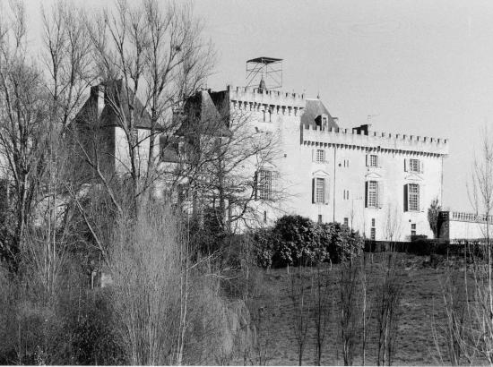 Vayres, le château de Vayres.