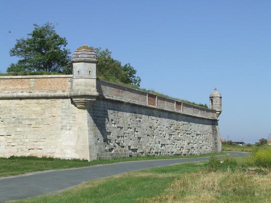 Brouage, les remparts,