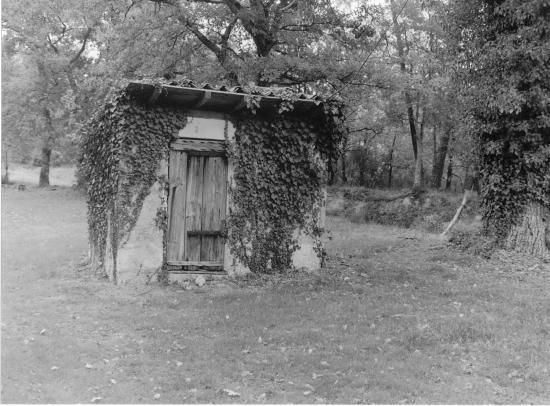 Lagorce, petite maison rustique