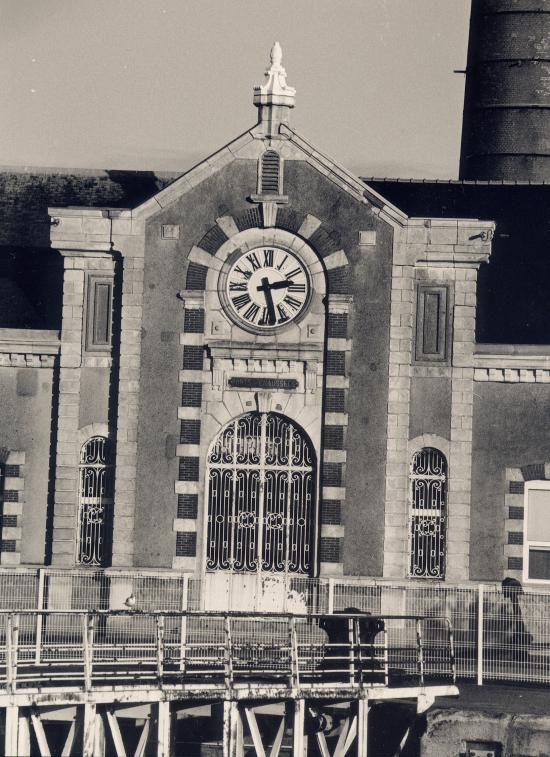 Saint-Nazaire, la façade de la station de relevage des eaux.