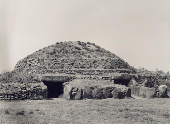 Saint-Marc-près-Saint-Nazaire, le Tumulus de Dissignac.