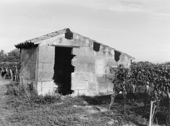 Arveyres, une petite maison de vigne au château Tillède.