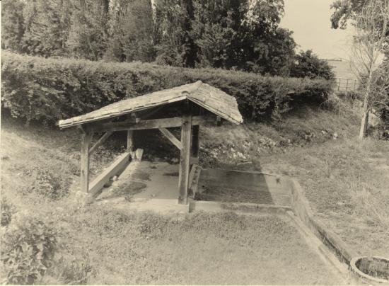 En Charente, à Chantillac, un lavoir,