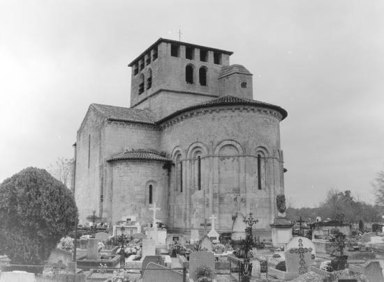 Saint-Denis-de-Pile, l'église Saint-Denis et le cimetière,