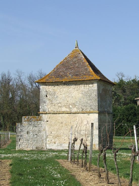 Grézillac, un pigeonnier