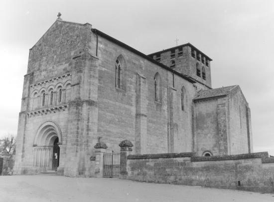 Saint-Denis-de-Pile, l'église Saint-Denis,