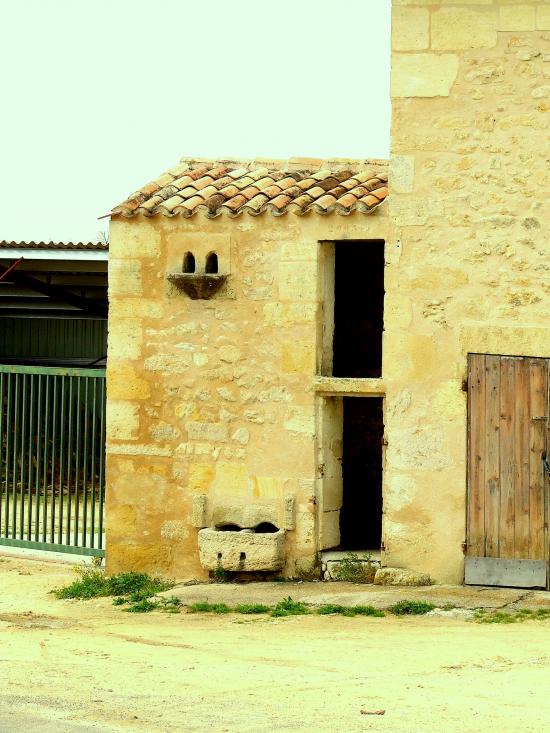 Saint-Aubin-de-Branne, un pigeonnier