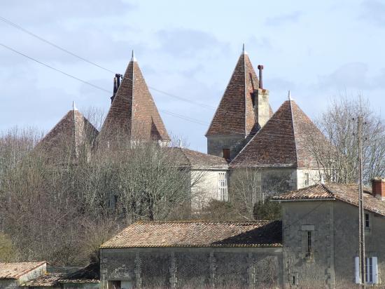 Cabara, le château de Blaignac, 17ème et 19ème siècles