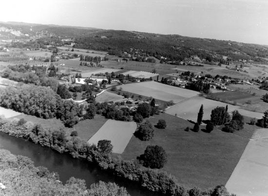 Domme, un exceptionnel panorama sur la vallée.