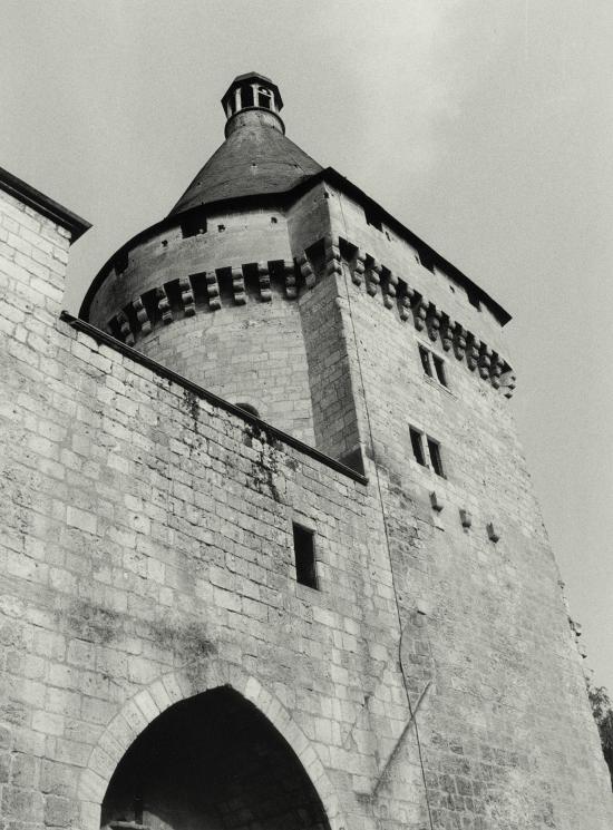 Libourne, la porte du Grand-Port, la tour Richard