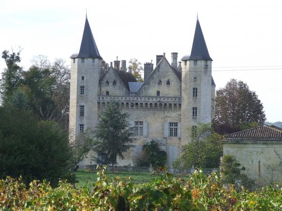 Saint-Germain-du-Puch, le château du Grand-Puch.