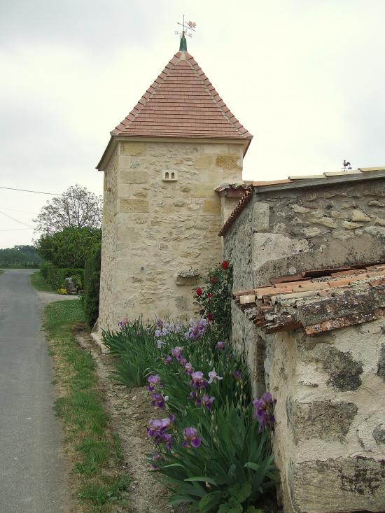 Naujan et postiac, au château d'Arpaillan,