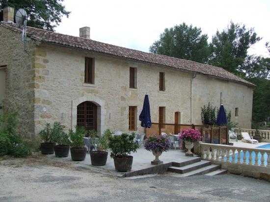 Espiet, le moulin à eau de Montfange.