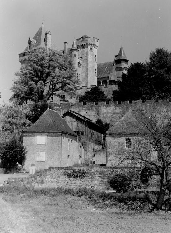 Vitrac, le château de Monford.