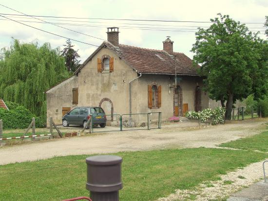 Migennes, la maison de l'éclusière, en ce temps là c'était Mme Monard.