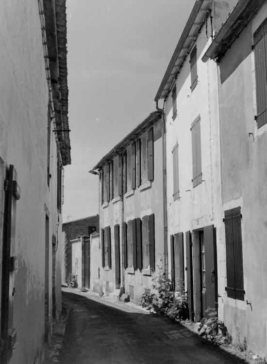 Sainte-Marie-de-Ré, et aussi des ruelles.